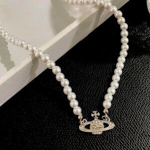 ⭐️Fashion Silver Pearl Rhinestone Designer Necklace